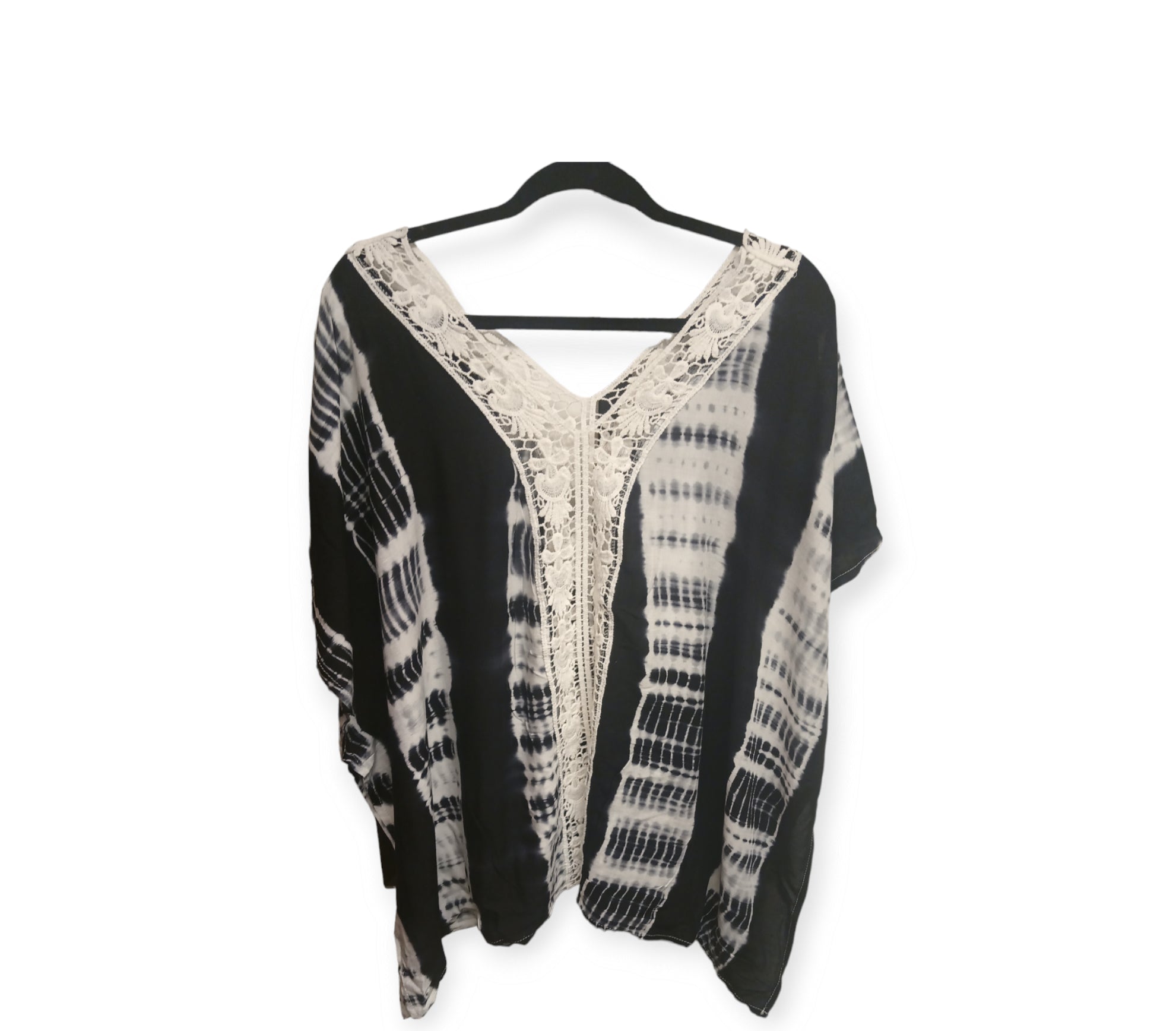 Lightweight Crochet Coverup  image 4