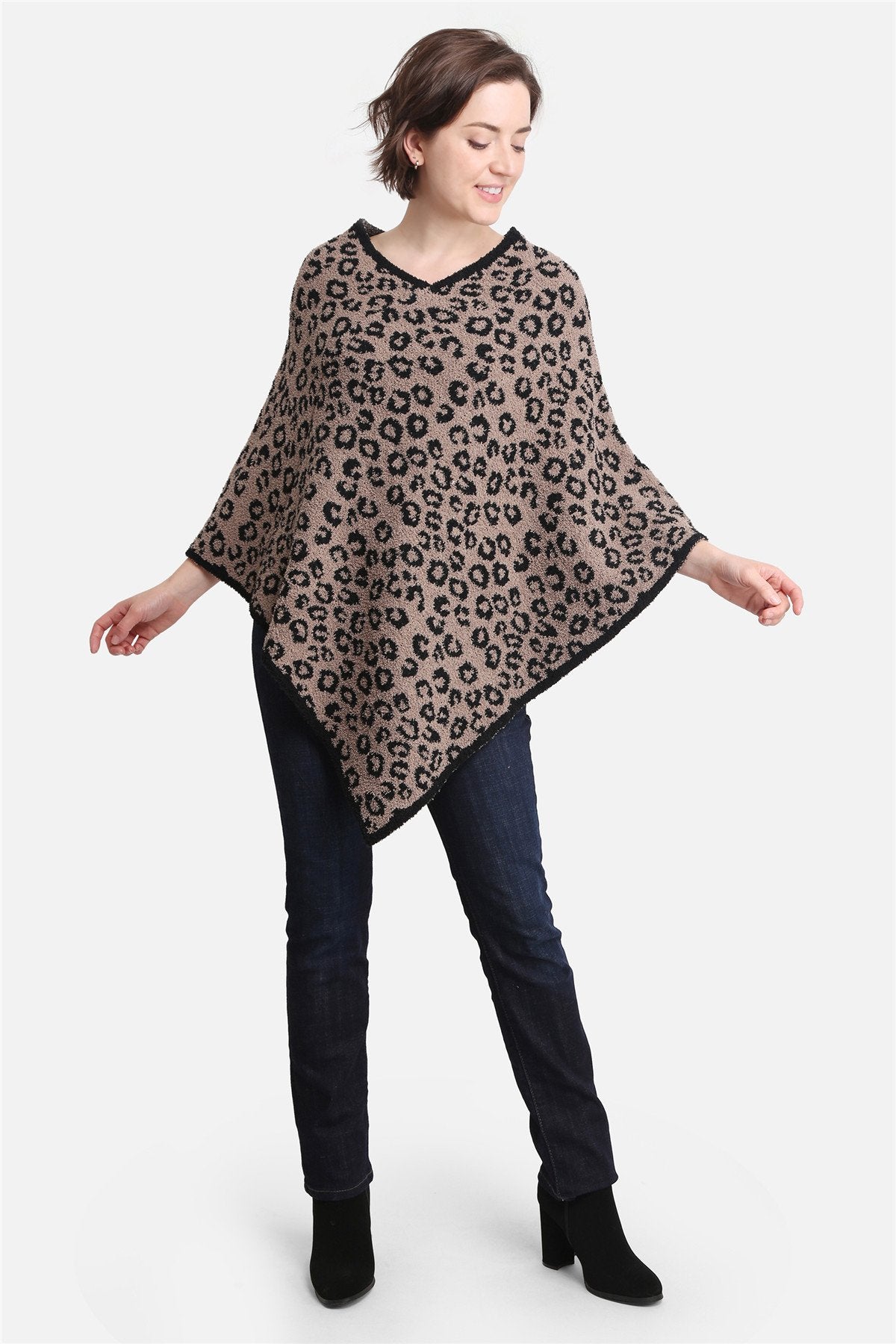 LEOPARD PRINT LUXURY SOFT PONCHO image 0